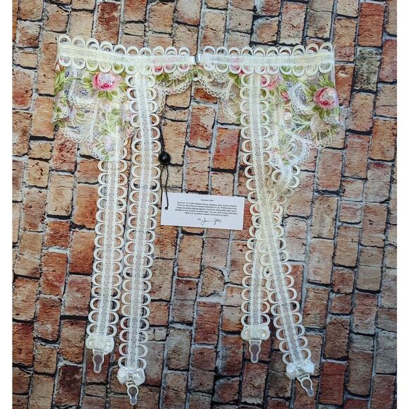 NWT For Love and Lemons Trellis Rose Garter Size: S - Picture 3 of 7